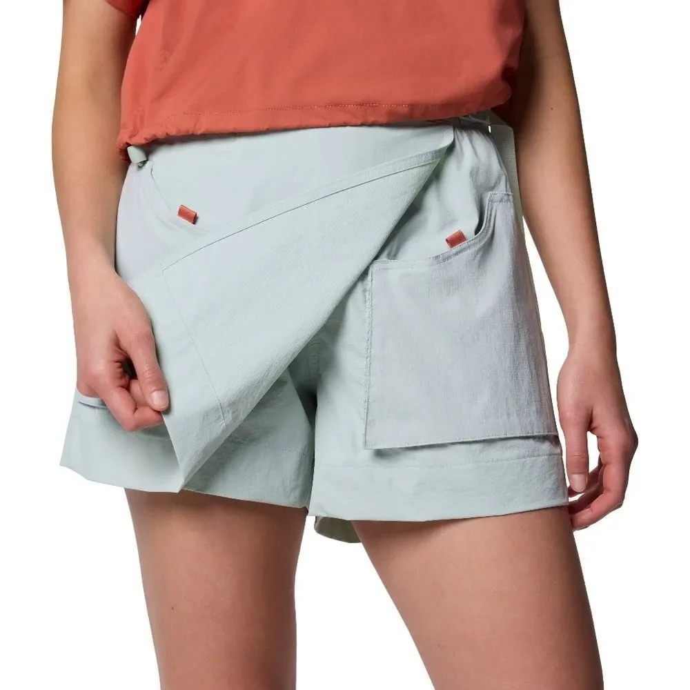 Columbia Women's Mint Green Cove Beach Skorts